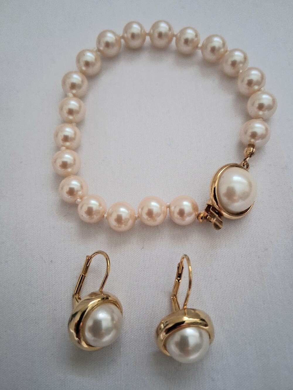 MAISON BIRKS CLASSIC PEARL BRACELET AND EARRING SET